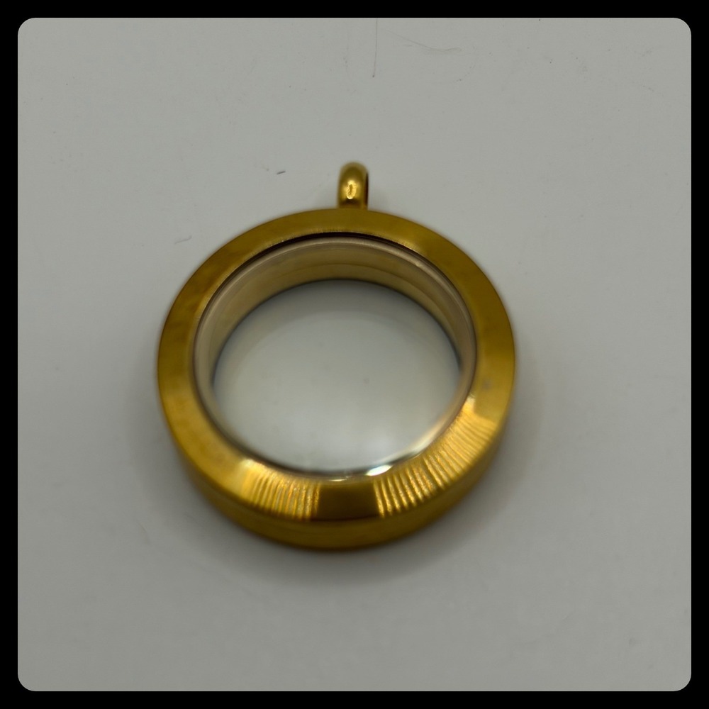 Origami Owl Floating Locket Pendant 25MM Gold Hinged